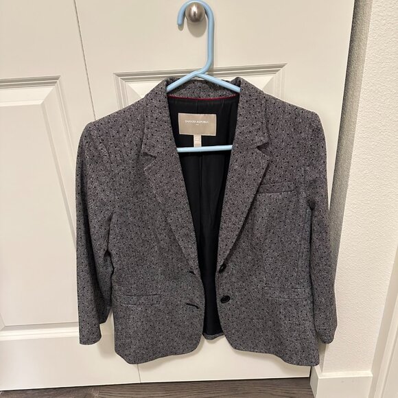 Banana Republic Wool Blend Blazer, Size 12 petite, Gray with Black Polka Dots - Picture 2 of 5